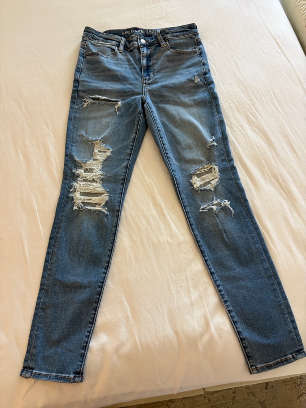 American Eagle Distressed Blue Women's Skinny Jeans